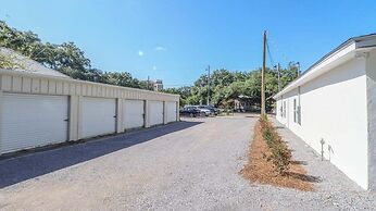 Cozy 2br/1ba Duplex Just Blocks From Downtown Biloxi, Beaches and Ente