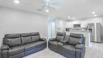 Cozy 2br/1ba Duplex Just Blocks From Downtown Biloxi, Beaches and Ente