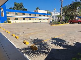 HOTEL CONFORT PLAZA Y SUITE