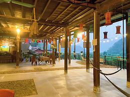 Duy Tuyen Ba Be Homestay Free BBQ