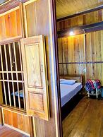 Duy Tuyen Ba Be Homestay Free BBQ