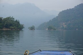 Duy Tuyen Ba Be Homestay Free BBQ