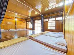 Duy Tuyen Ba Be Homestay Free BBQ