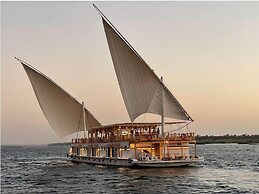 Dahabiya Nile Sailing