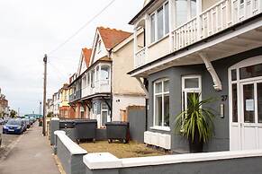 Spacious Margate Apartment