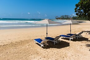 Smeralda Beach Hotel Dikwella