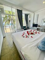 Smeralda Beach Hotel Dikwella