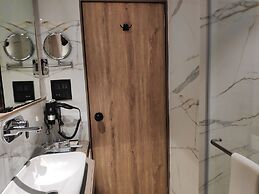 Maxxvalue Hotel MIDC