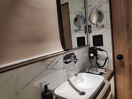 Maxxvalue Hotel MIDC