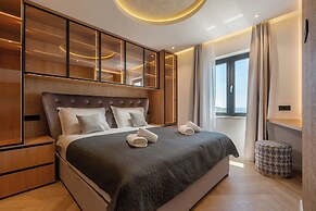 Old City Viewpoint by Dubrovnik view