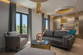 Old City Viewpoint by Dubrovnik view