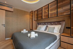 Old City Viewpoint by Dubrovnik view