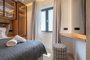 Old City Viewpoint by Dubrovnik view