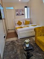 Royal Suburbs By Tsavo Apartments