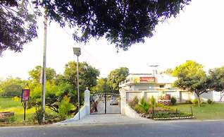 Goroomgo Anugraha Homestay Ramnagar