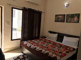 Goroomgo Anugraha Homestay Ramnagar