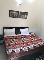 Goroomgo Anugraha Homestay Ramnagar