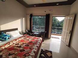 Goroomgo Anugraha Homestay Ramnagar
