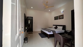 Goroomgo Anugraha Homestay Ramnagar