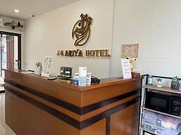 J & Ariya Hotel