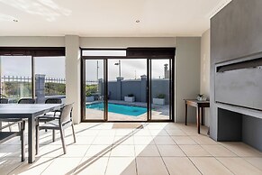 Grace of Blaauwberg One