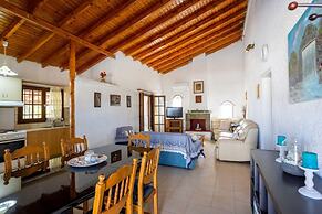 Seaside Retreat for Families and Pets