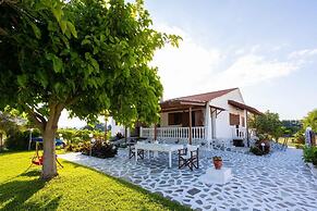 Seaside Retreat for Families and Pets