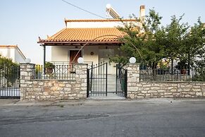 Neromilos Harmony - Roussis Residence