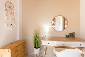 Maisonette With Palms