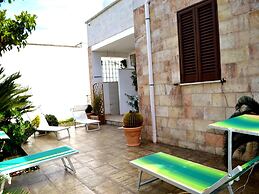 Hikari Villa With Equipped Garden and Parking Space in the San Foca Ar