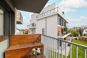 Stylish Apartment With Garage by Renters