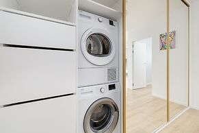 Stylish Apartment With Garage by Renters