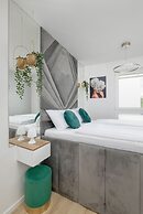 Stylish Apartment With Garage by Renters