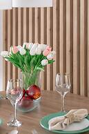 Stylish Apartment With Garage by Renters