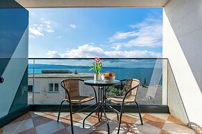 Apartments Villa Milas With Pool