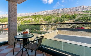 Apartments Villa Milas With Pool