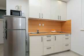 Apartments Villa Milas With Pool