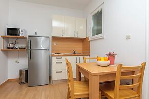 Apartments Villa Milas With Pool