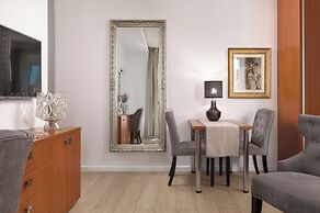 Apartments Studios 81