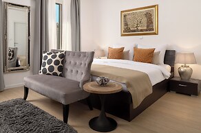 Apartments Studios 81