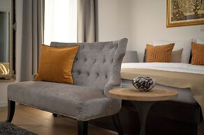 Apartments Studios 81