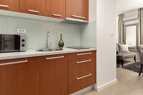 Apartments Studios 81