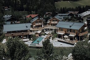 Luxury Bergchalets Gut Wenghof
