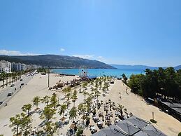 Holiday 2-bed Apartment Seaview