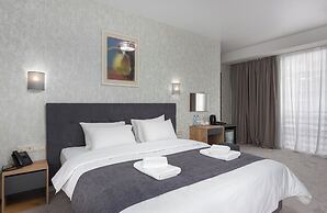Brooch Boutique Hotel