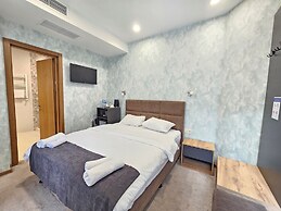 Brooch Boutique Hotel