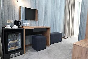 Brooch Boutique Hotel