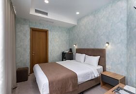 Brooch Boutique Hotel