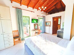 Okeanis Apartments & Suites Adults Only