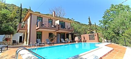 Okeanis Apartments & Suites Adults Only